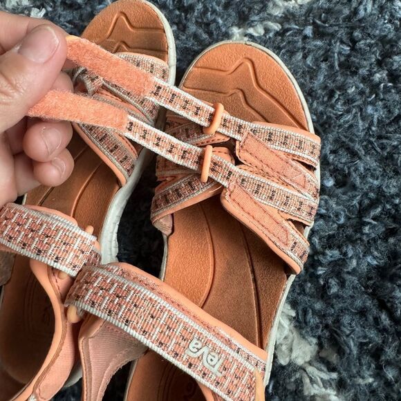 Teva Girls Sandals - Picture 4 of 7